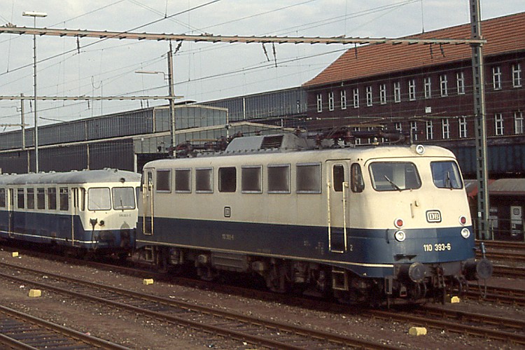 DB 110 393-6