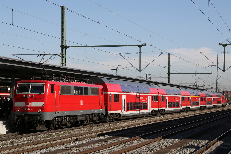 DB 111 044-4