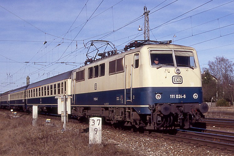 DB 111 024-6