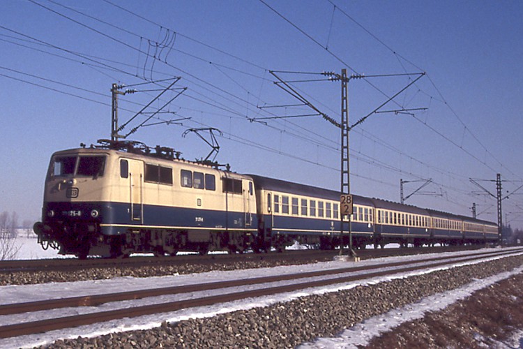 DB 111 075-8