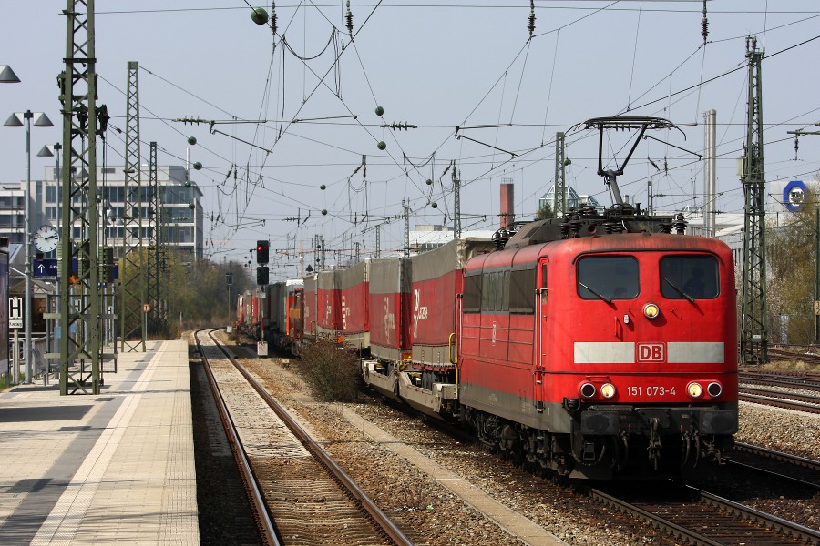 DB 151 073