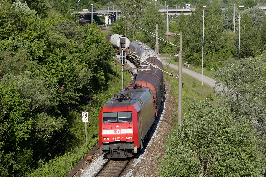 DB 152 022-0