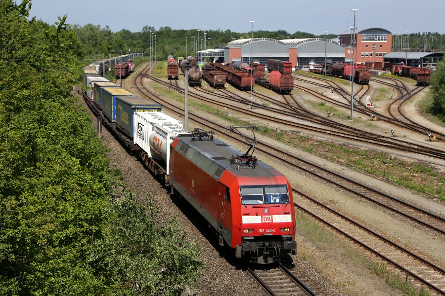 DB 152 140
