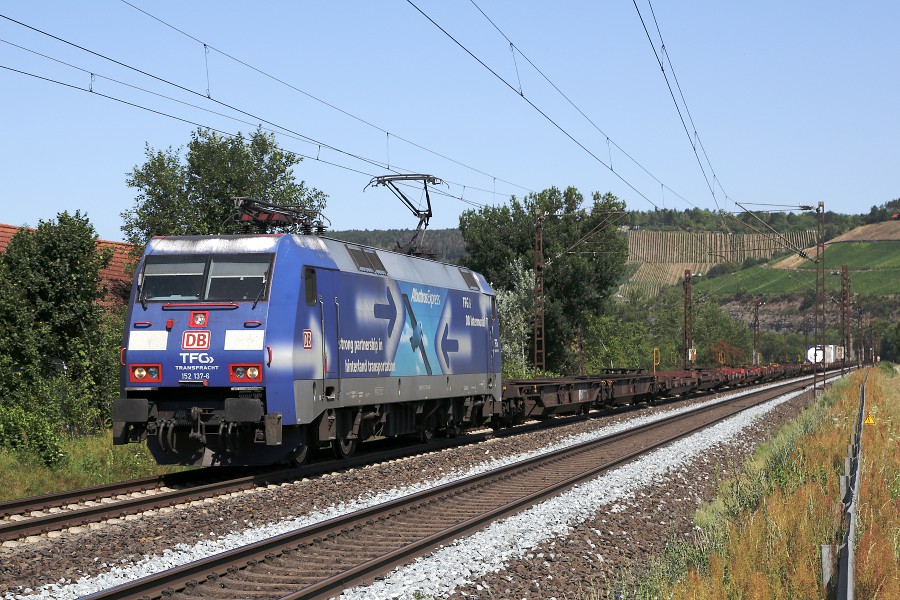DB 152 137