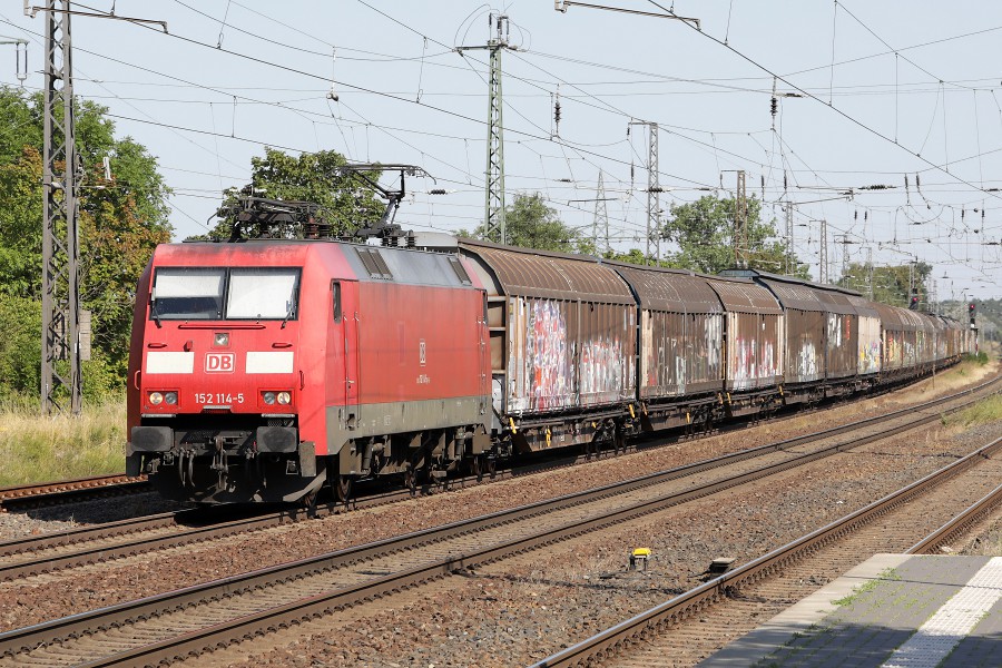 DB 152 114