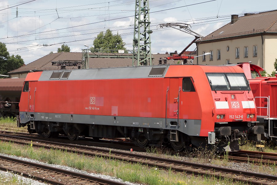 DB 152 142-6