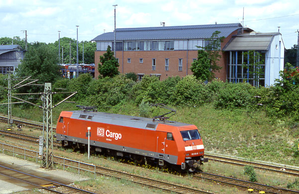 DB 152 018-8