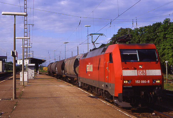 DB 152 086-5