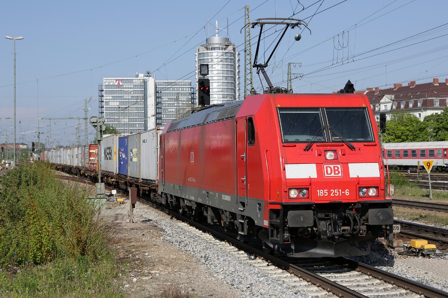 DB 185 251