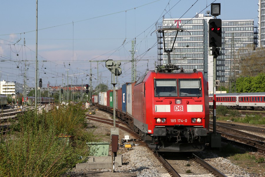 DB 185 174