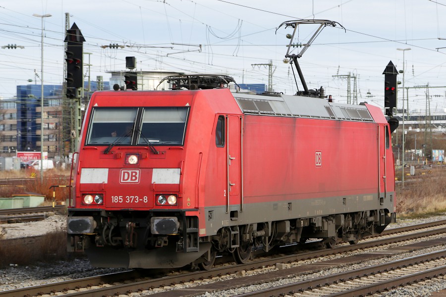 DB 185 373-8
