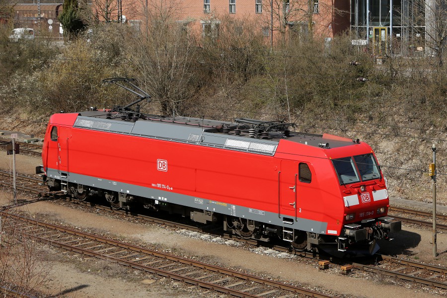 DB 185 174