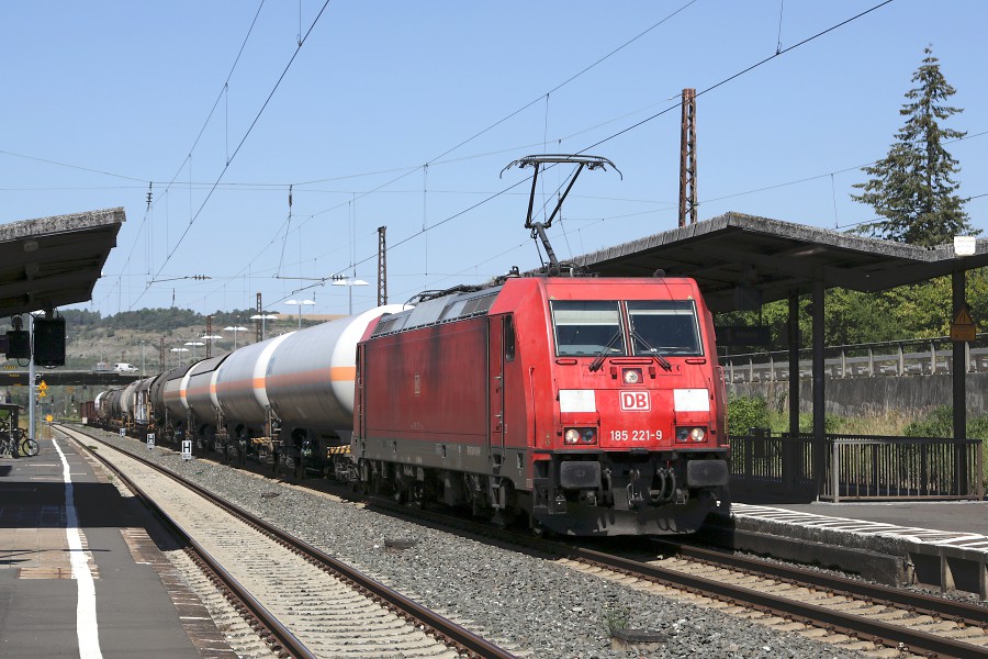 DB 185 221
