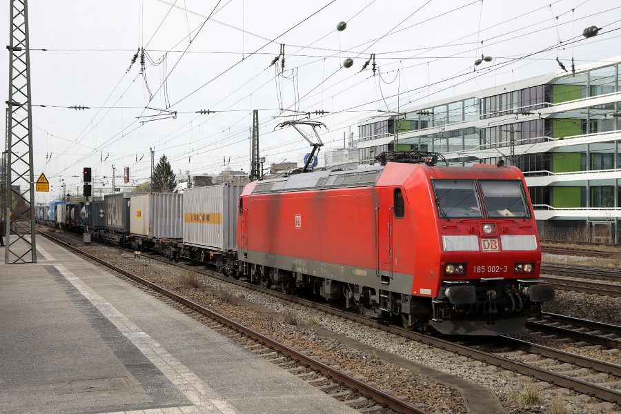 DB 185 002-3