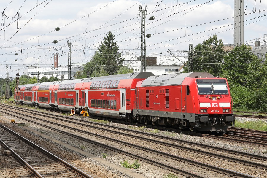 DB 245 004