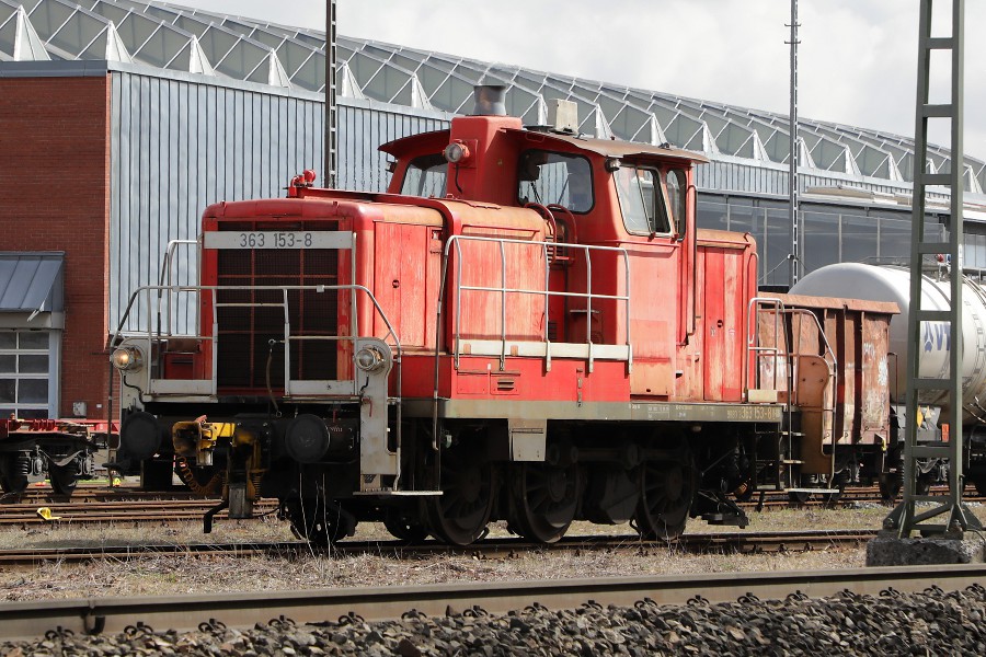 DB 363 153