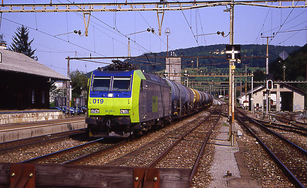 BLS Cargo Re 485 019-4