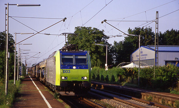 BLS Cargo Re 485 003-8