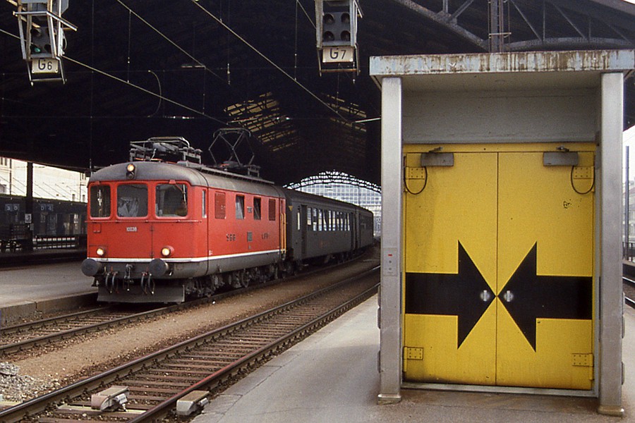 SBB Re 4/4 II 10038